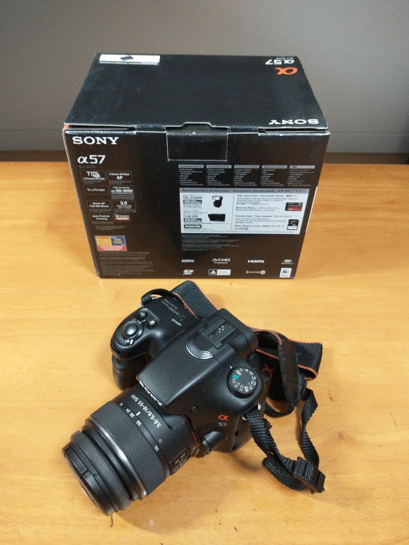★再々値下げ 美品★ SONY α57 デジタル一眼レフカメラ 本体とレンズ付き