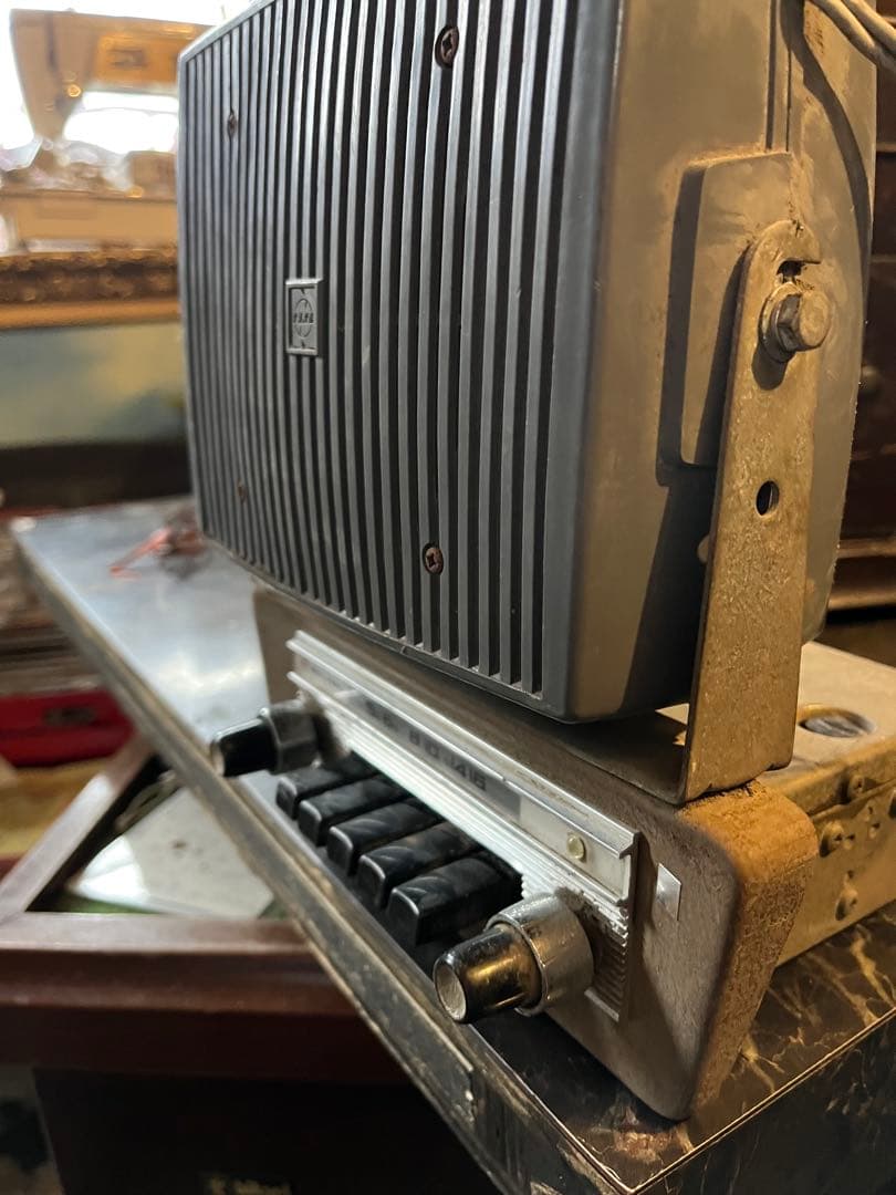 昭和レトロカーラジオ、カーラジオ、ナショナルカーラジオ、旧車ラジオ 旧車外付