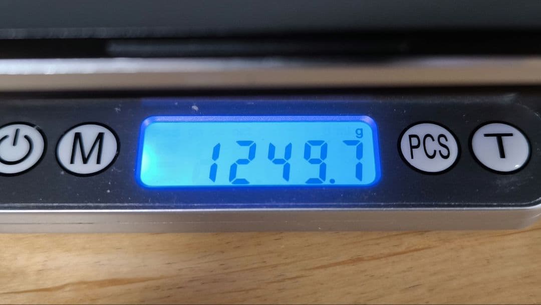 【Corei5第8世代】軽量ノートパソコン／富士通│Windows11・カメラ付