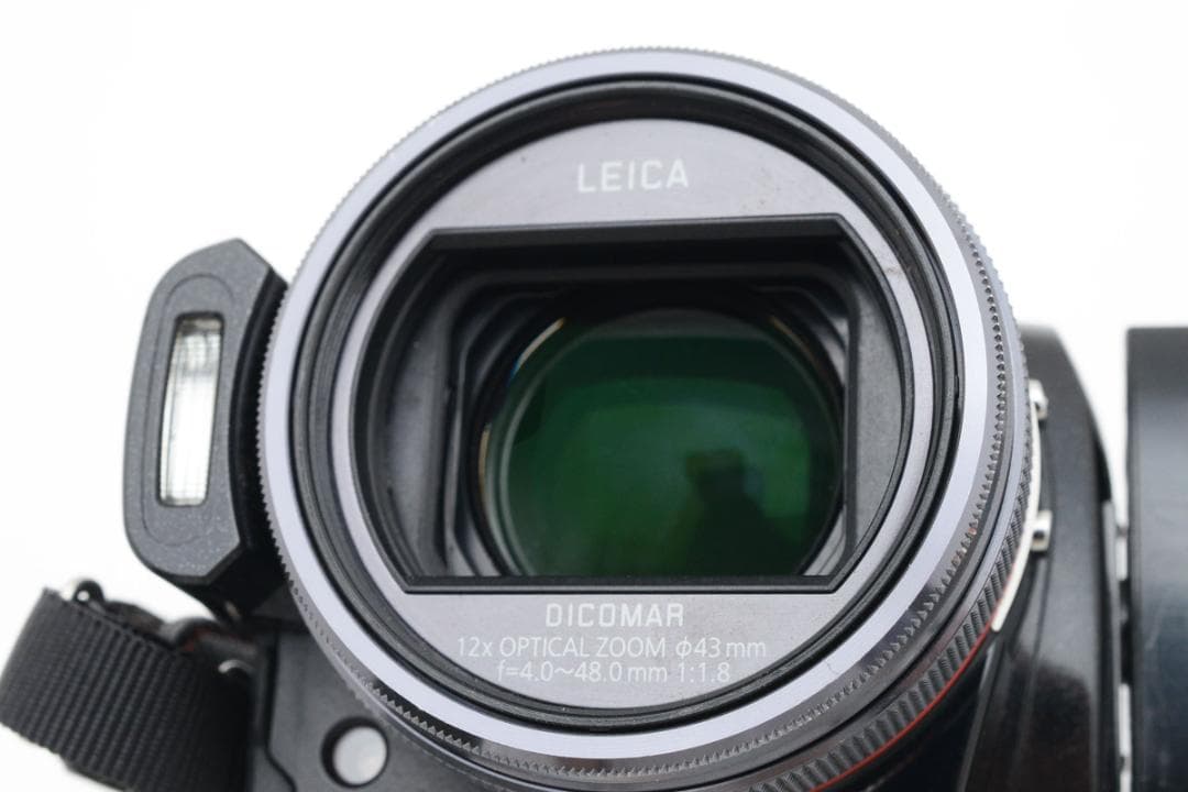 【極美品】Panasonic デジタルハイビジョンカメラ HDC-HS300