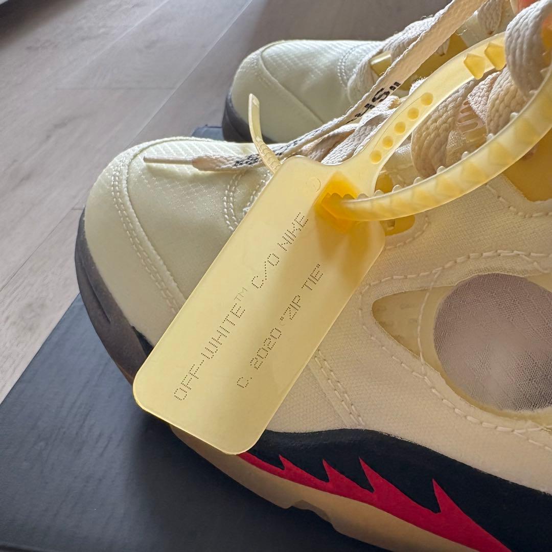 靴 OFF-WHITE NIKE AIR JORDAN 5 SAIL