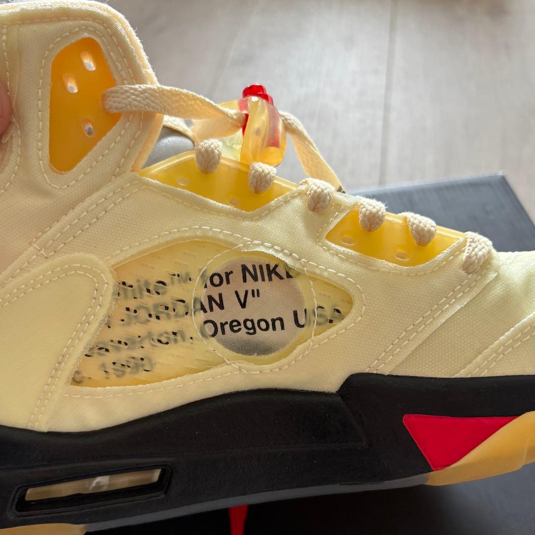 靴 OFF-WHITE NIKE AIR JORDAN 5 SAIL