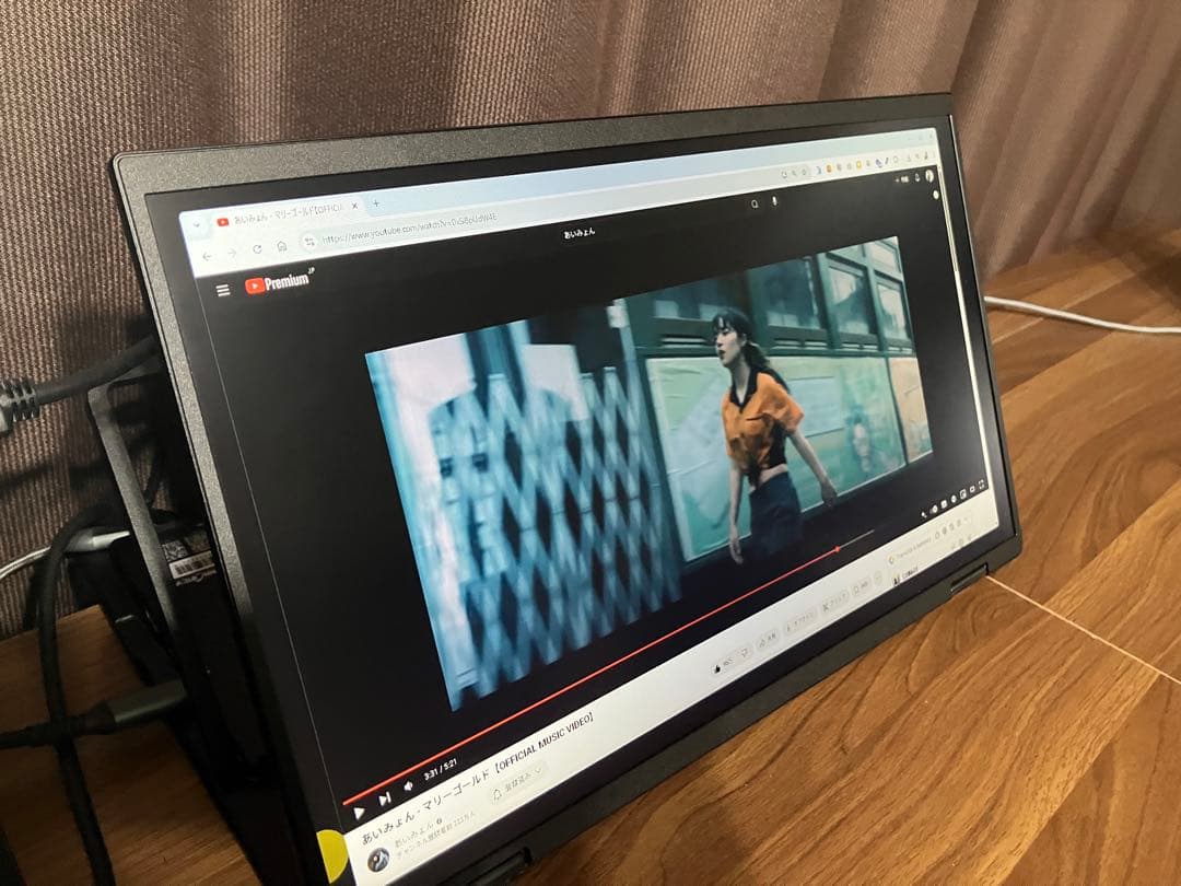 InnoView デュアルスクリーン モバイルモニター 15.6インチ x 2