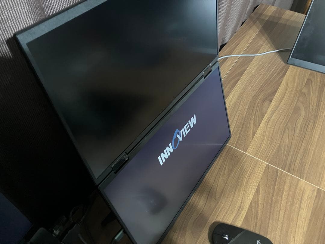 InnoView デュアルスクリーン モバイルモニター 15.6インチ x 2