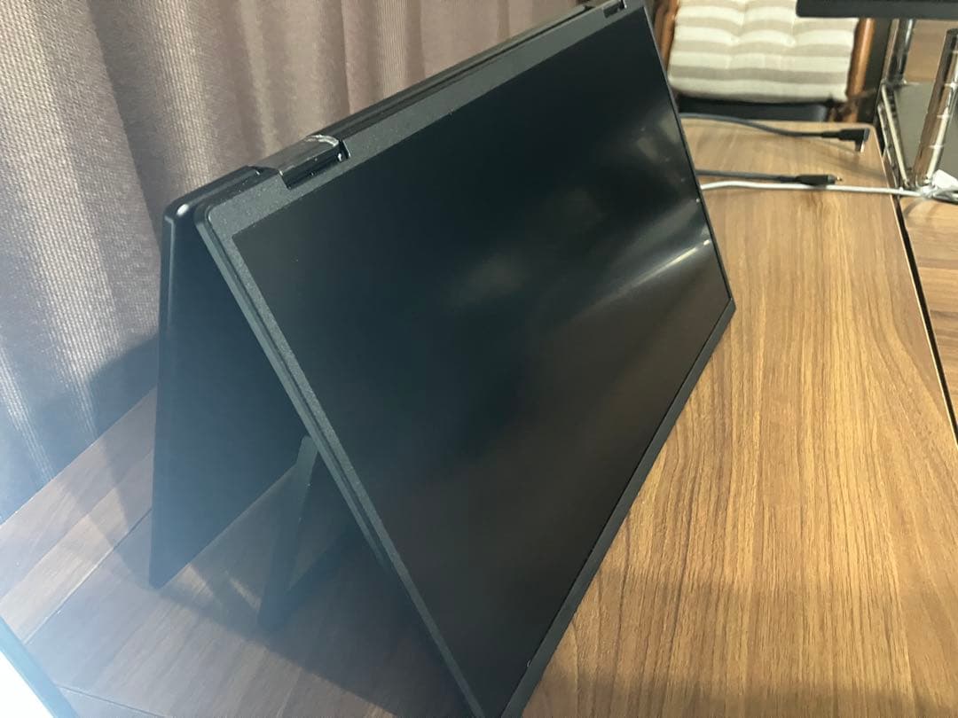 InnoView デュアルスクリーン モバイルモニター 15.6インチ x 2