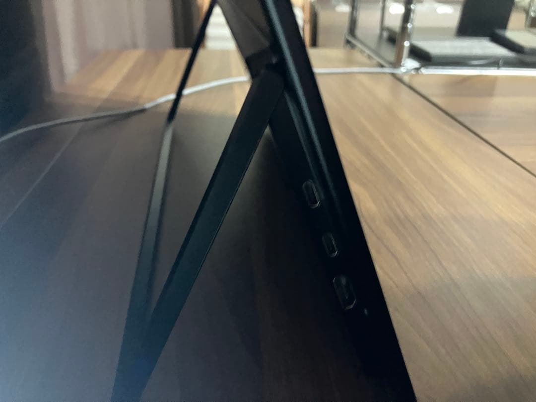 InnoView デュアルスクリーン モバイルモニター 15.6インチ x 2