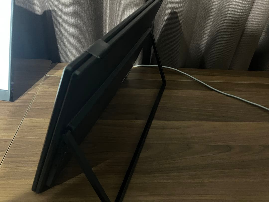 InnoView デュアルスクリーン モバイルモニター 15.6インチ x 2