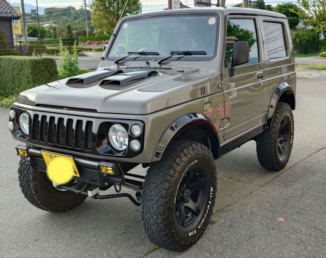 ジムニー JA22 リビルトエンジン新　全塗装新　リフトアップ　検 2年　5MT