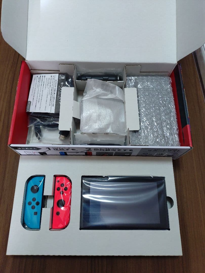 Nintendo Switch　バッテリー強化版　新品