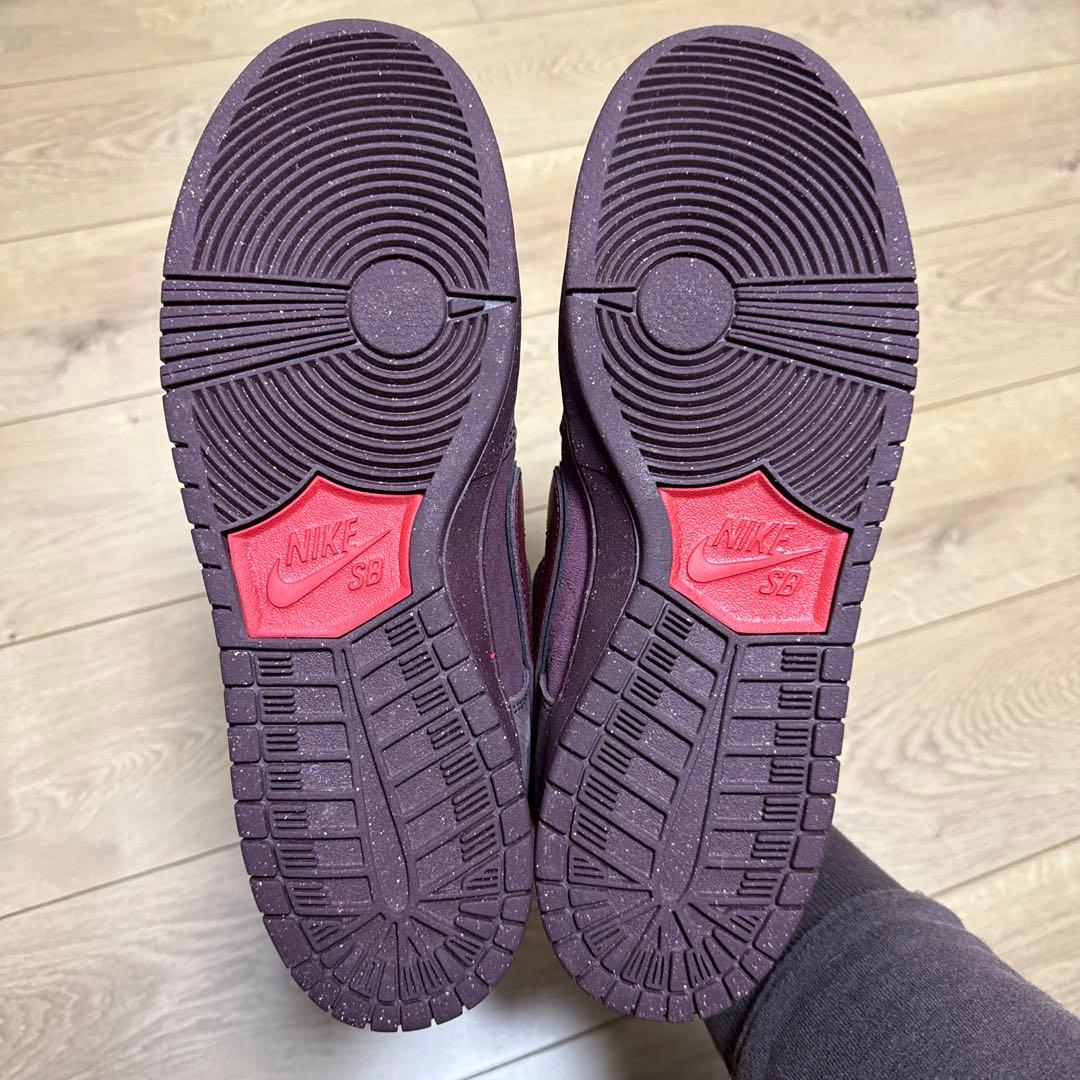 靴 NIKE SB DUNK LOW PRM \"City of love\"