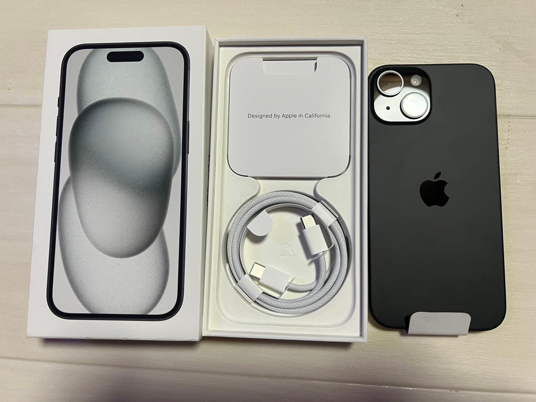 Apple iPhone 15 ブラック 128GB 本体