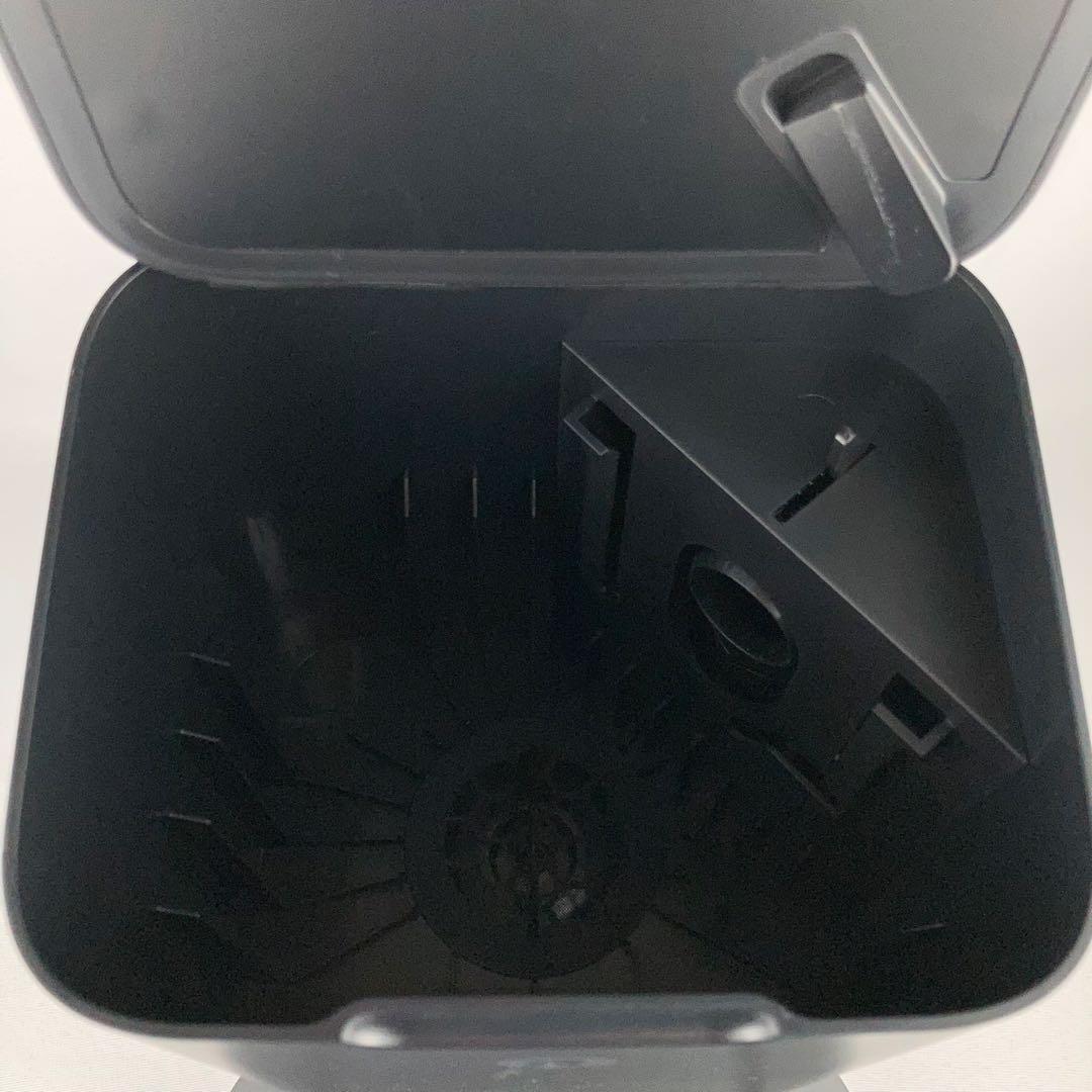 ルンバi3+ ほぼ未使用 自動ゴミ捨て機能 ロボット掃除機 アイロボット