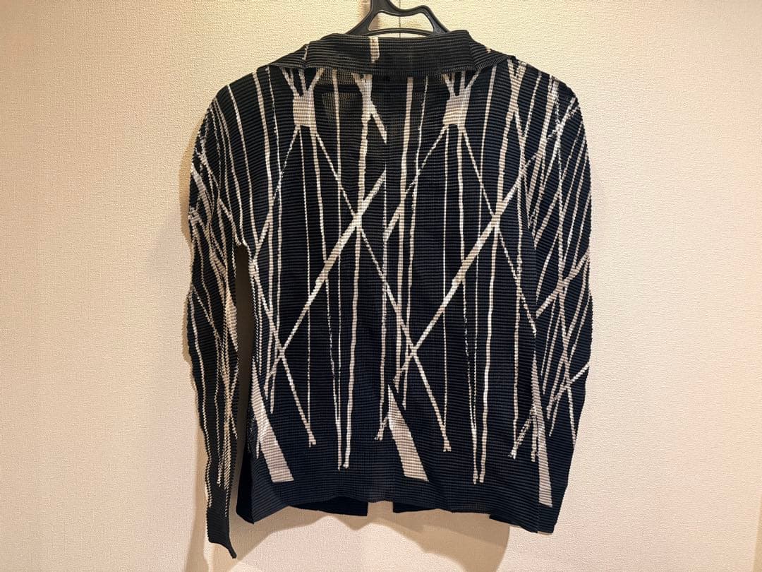 イッセイミヤケme プリーツ加工　ジャケット