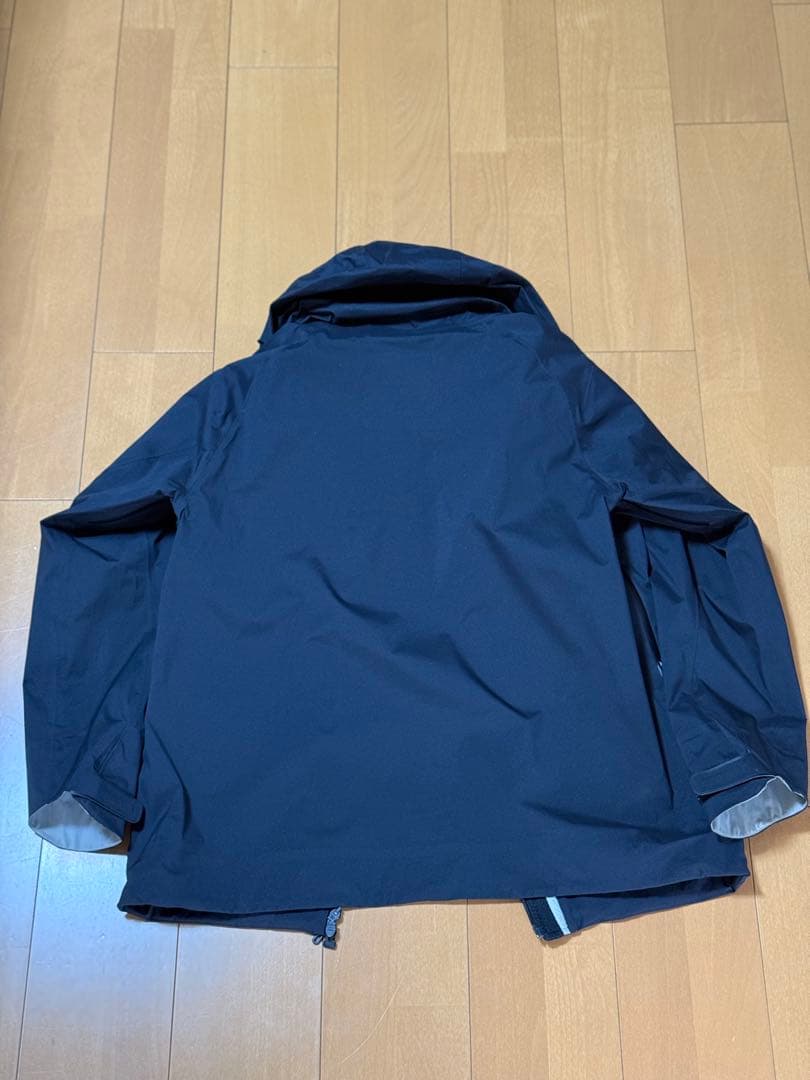 【美品】デサント オルテライン クレアス S ハードシェルジャケット 黒