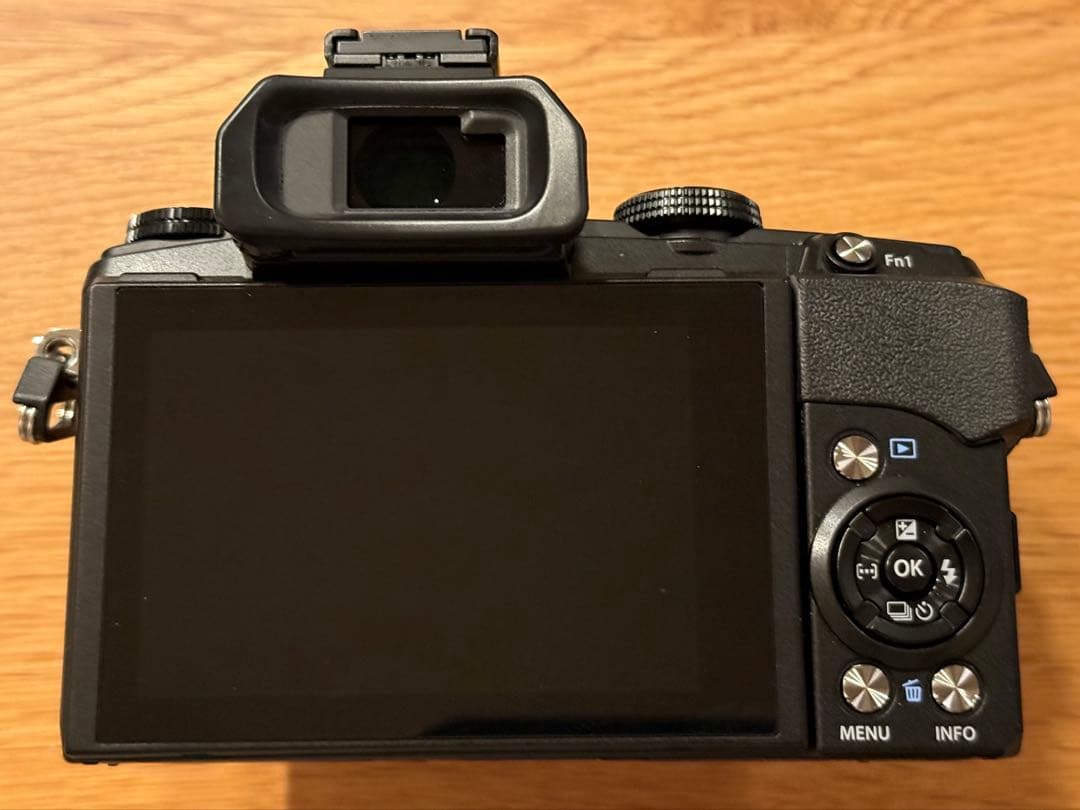 OLYMPUS STYLUS 1s デジタルカメラ 新品同様、付属品、箱付き