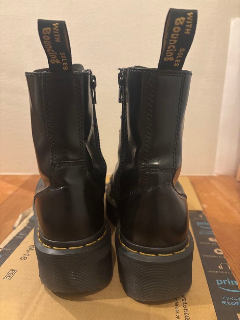 Dr. martens JADON 8ホールブーツ