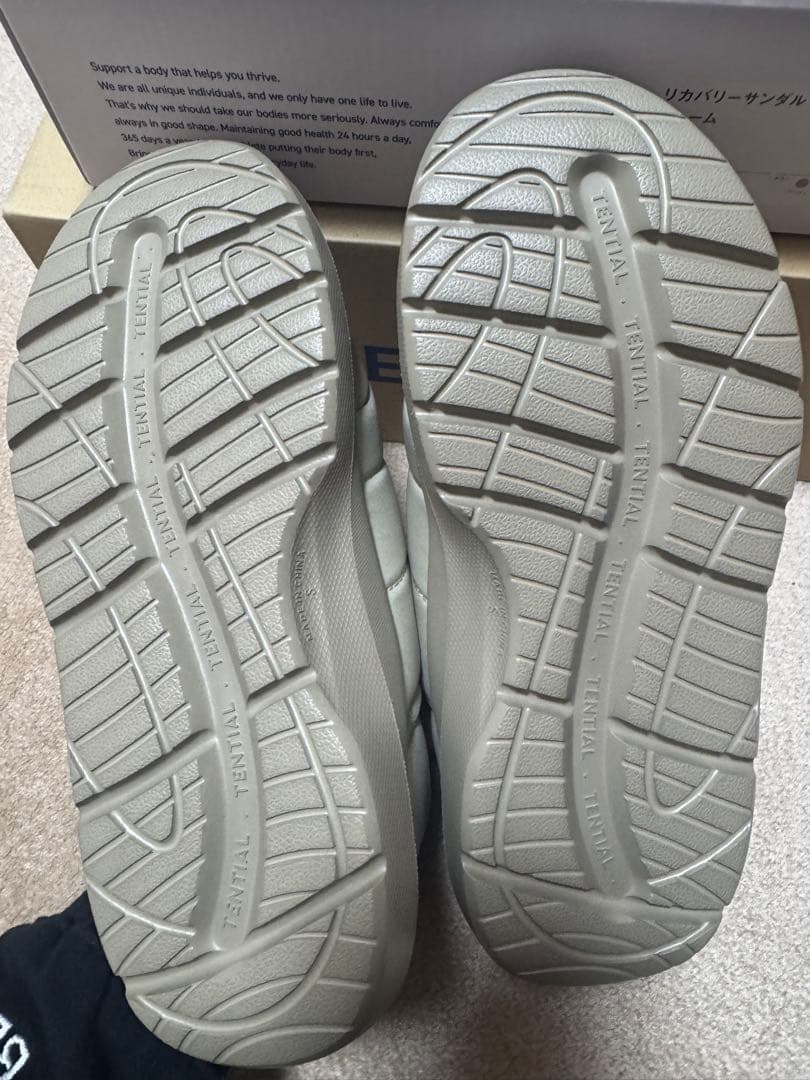 新品未使用【新作】TENTIAL リカバリーサンダル　24-24.5cm