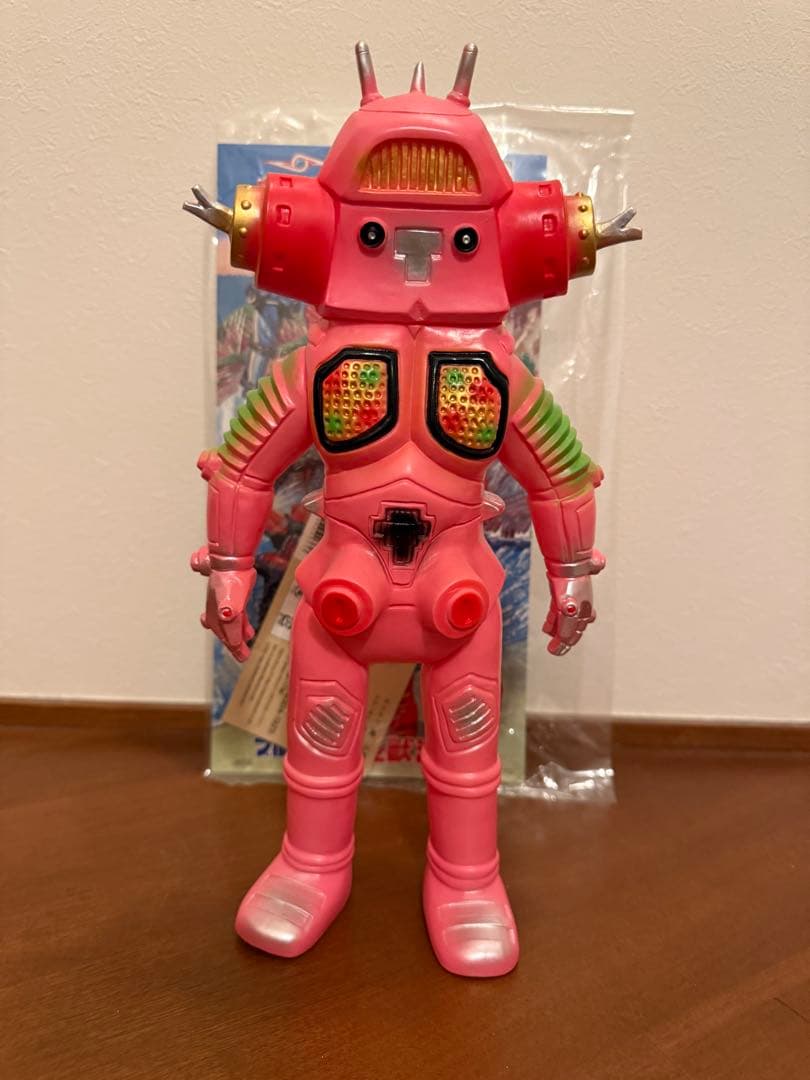 ブルマァク　特大キングジョー（ピンク）　ソフビ