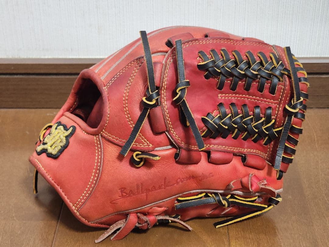 和牛JBの硬式野球グローブ