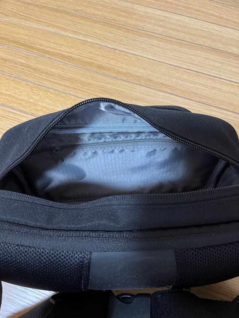 POMULU 2WAY ヒップシート ブラック