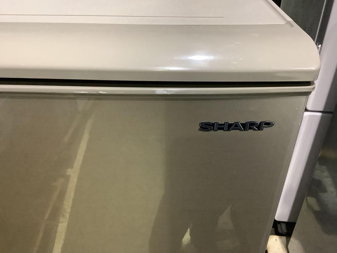 格安⭐︎梱包手抜き シャープ 冷蔵庫 SJ-C14E-N 137L19年製