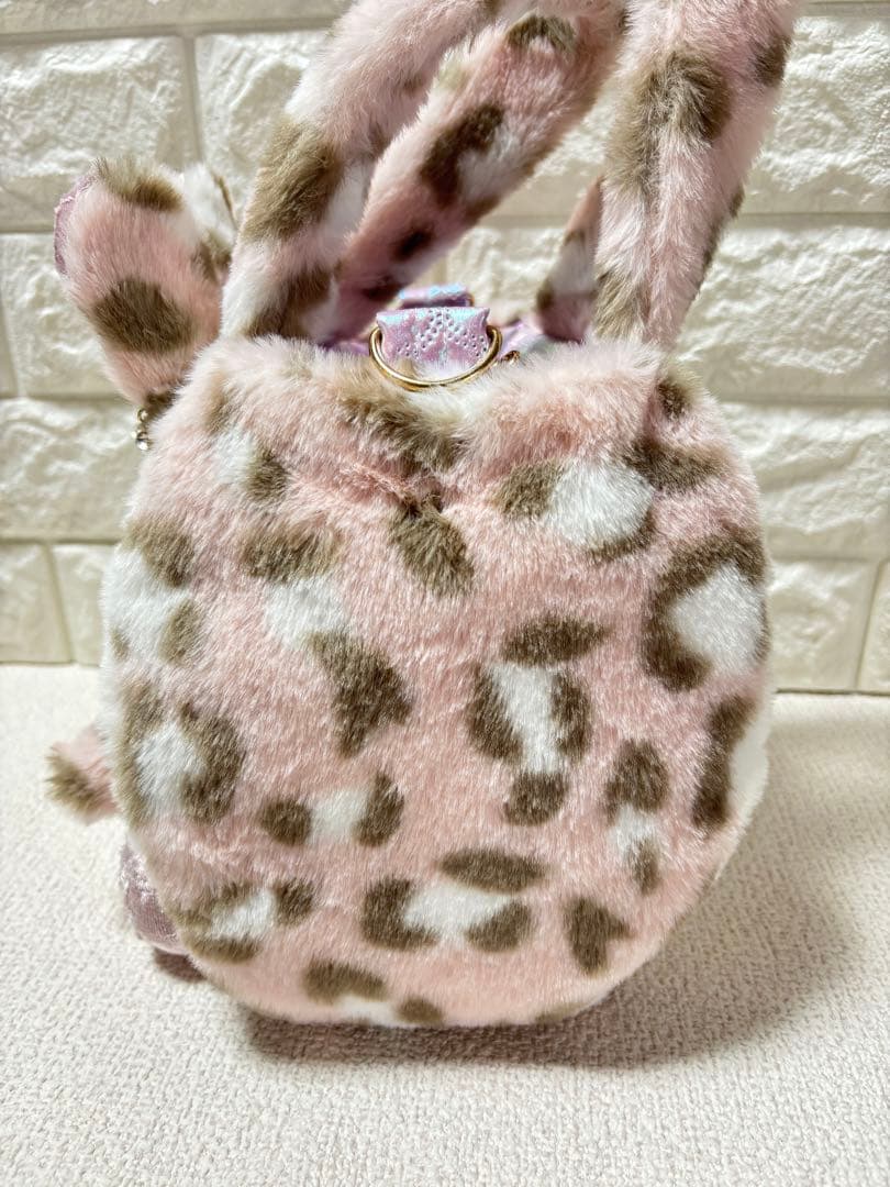 山*ば様 コヤンイサムチョン　ファーバッグ　ヒョウ柄ピンク　ルミちゃん