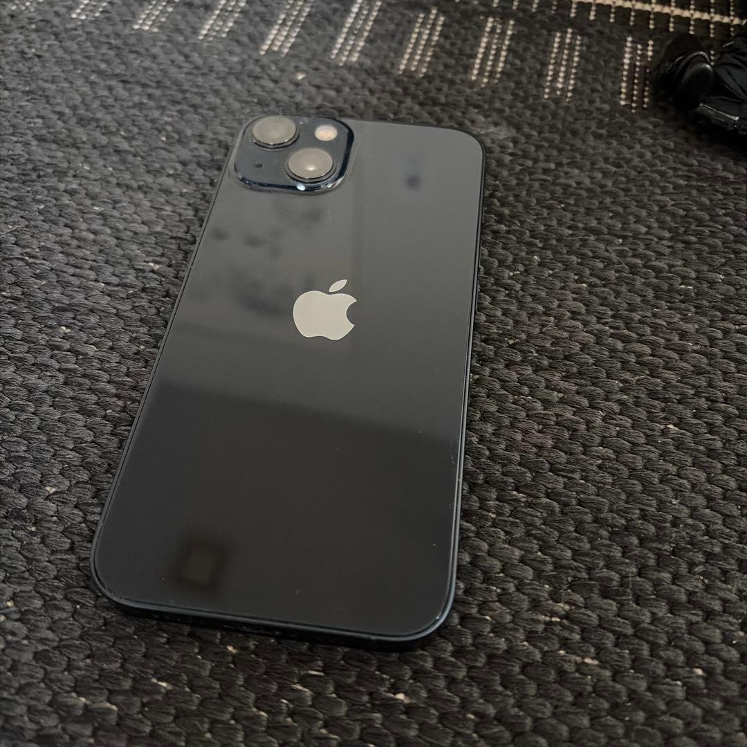 Apple iPhone 13 ブラック 本体