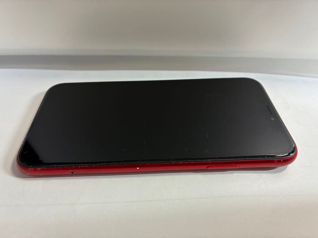 Apple iPhone XR レッド　スマホ　本体　10R