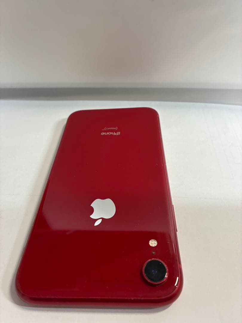 Apple iPhone XR レッド　スマホ　本体　10R