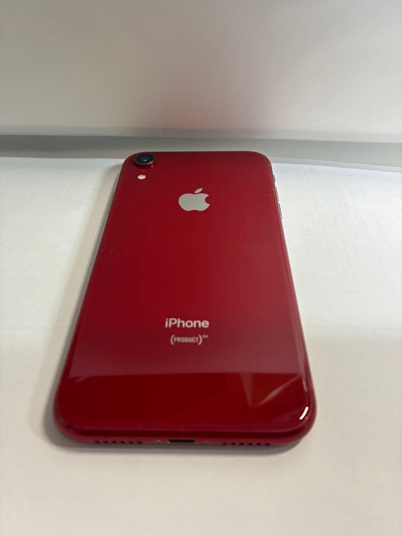 Apple iPhone XR レッド　スマホ　本体　10R