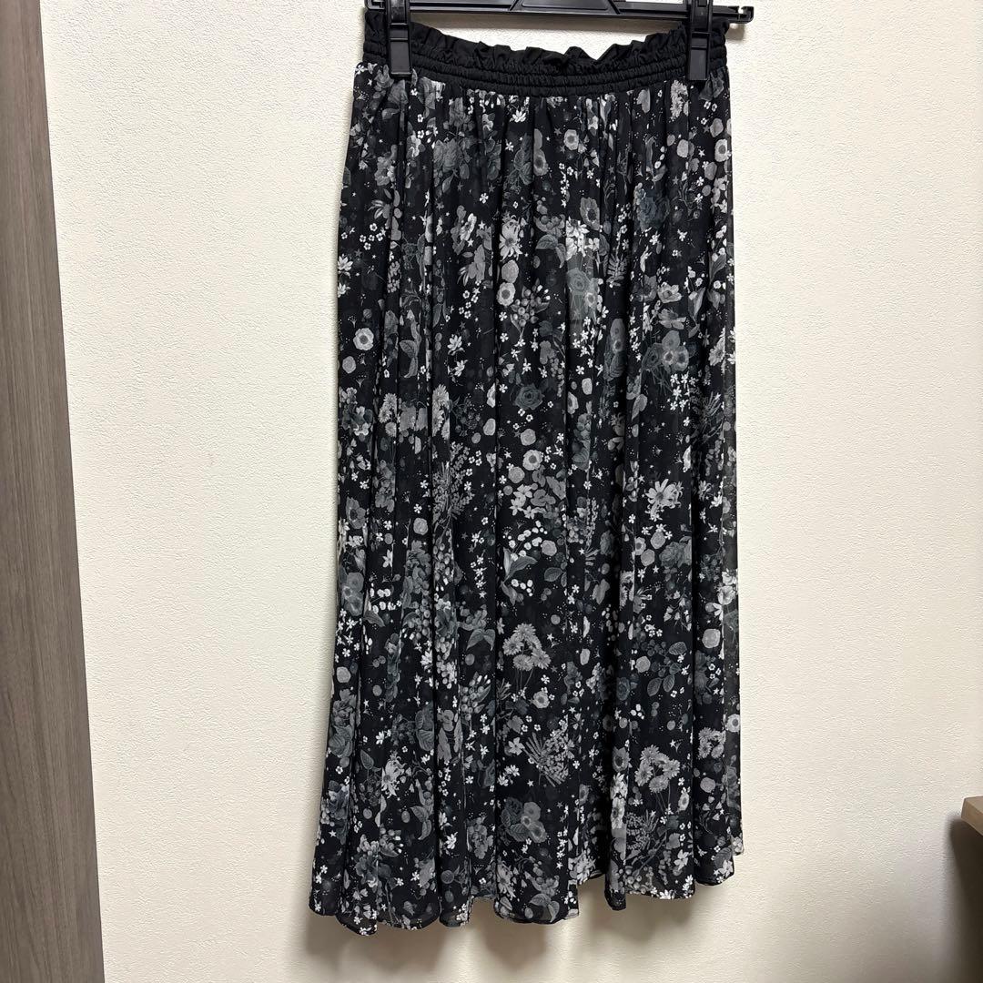 新品　未使用　完売　CHONO ミドル丈 モノトーン 花柄 アクトレスフラワー