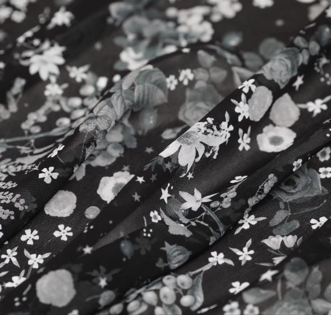 新品　未使用　完売　CHONO ミドル丈 モノトーン 花柄 アクトレスフラワー