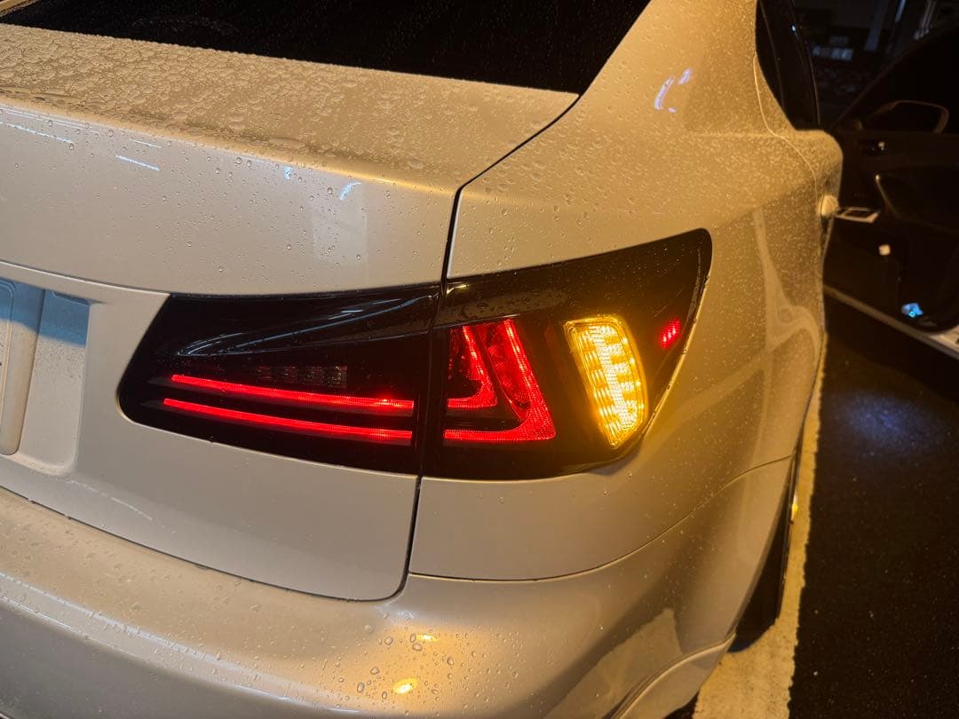 LEXUS IS テールランプ
