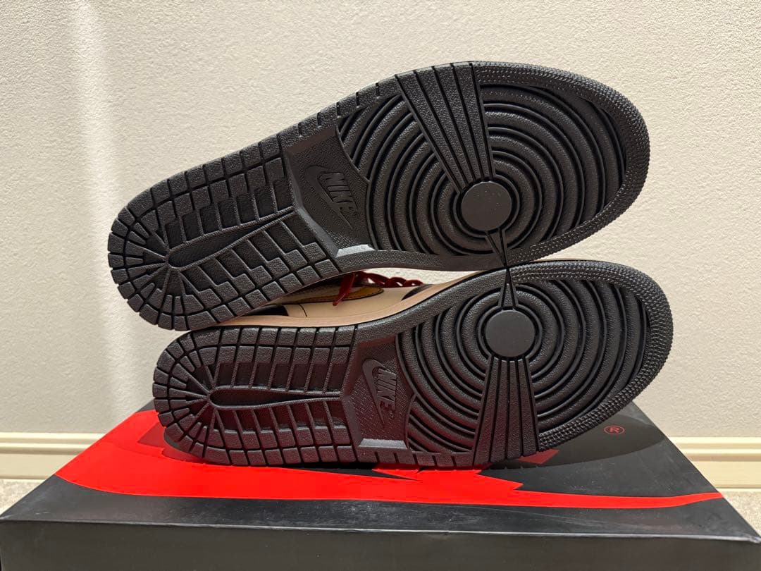 黒*汰様 【未使用】エアジョーダン1 ディフィアント レイカーズ CD6578-