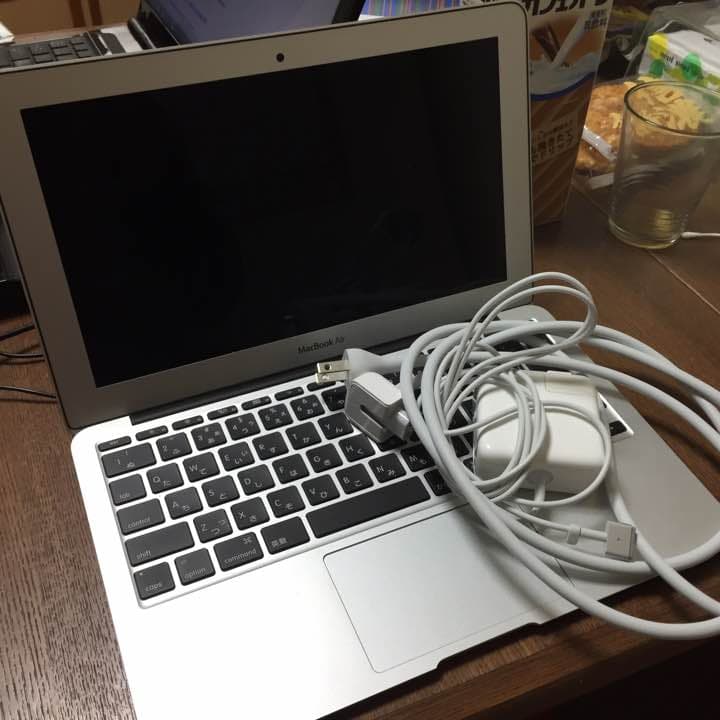 美品 MacBookAIR 11インチ ケースつき