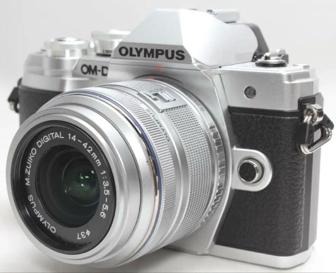 ❤️ショット数極少❤️OLYMPUS E-M10 Mark Ⅲ レンズセット