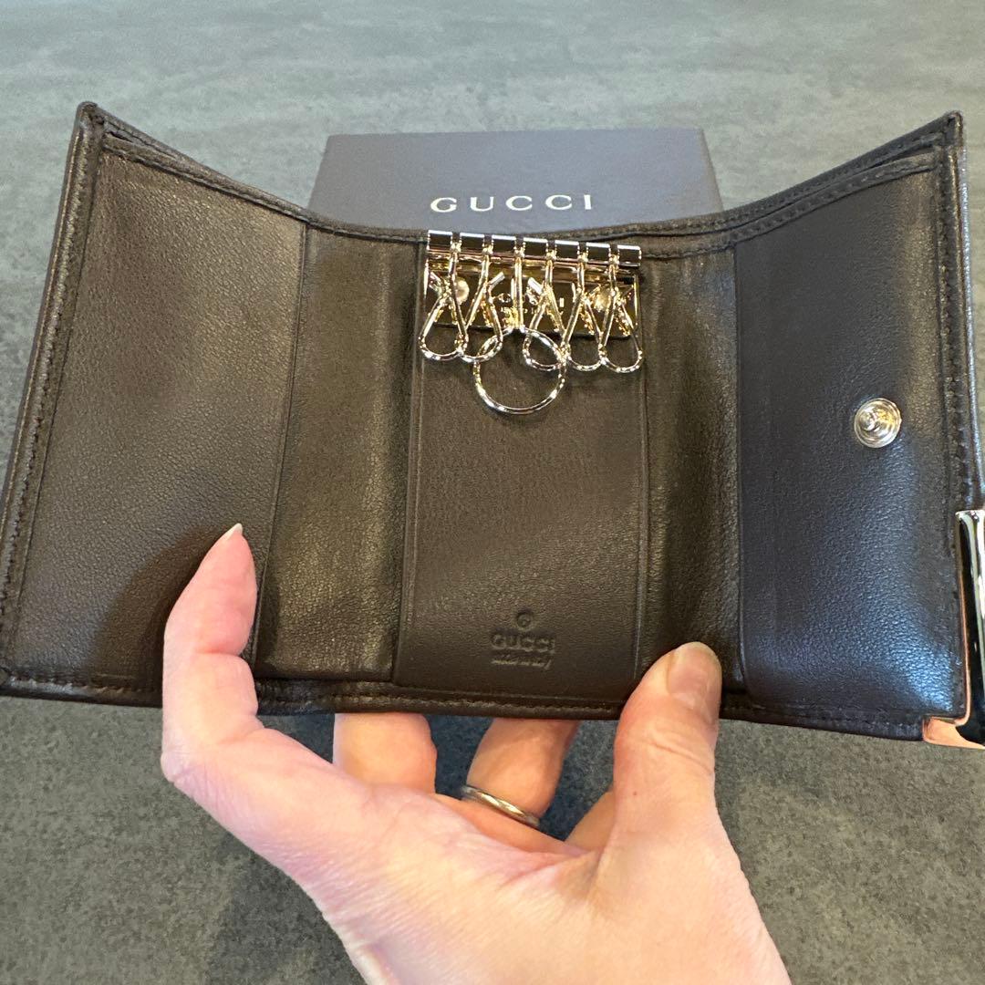 GUCCI GGキャンバス キーケース 箱付き