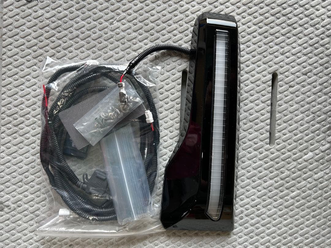 ランクル250 シグネチャーイルミブレード モデリスタ