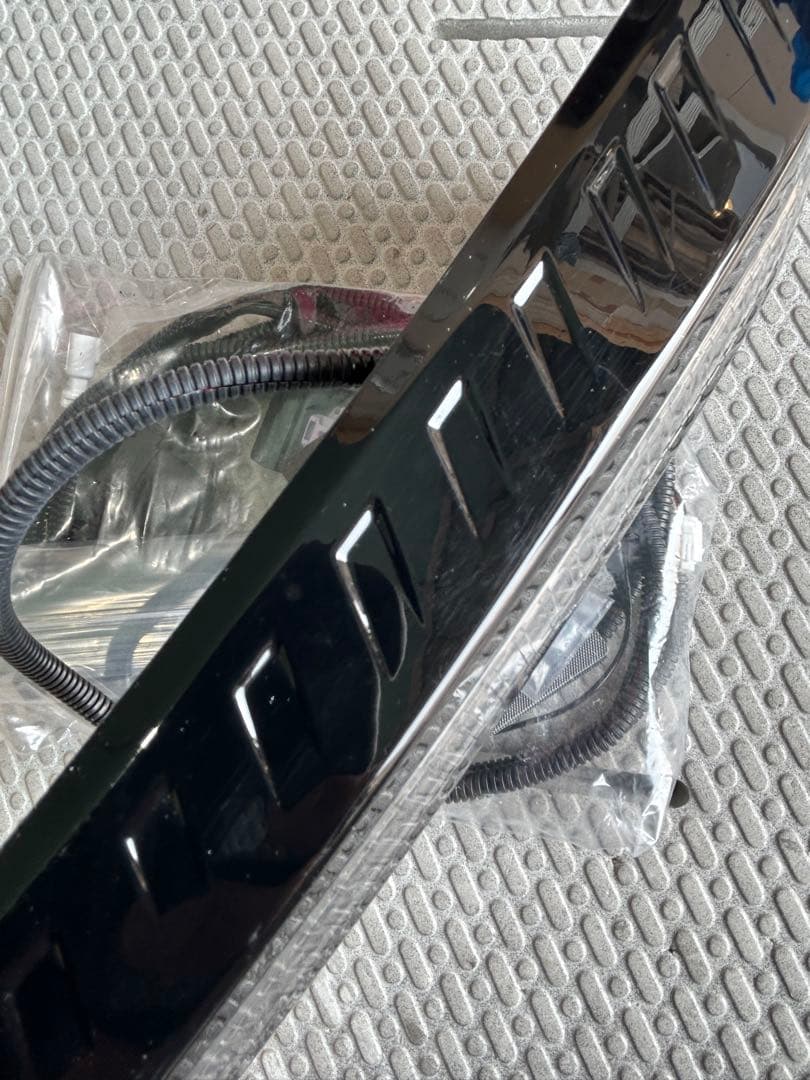 ランクル250 シグネチャーイルミブレード モデリスタ