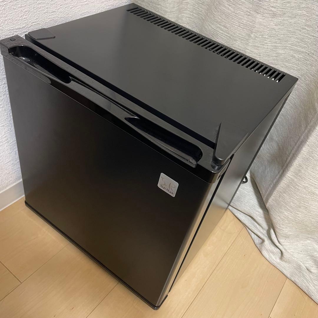 サンルック　静音冷蔵庫