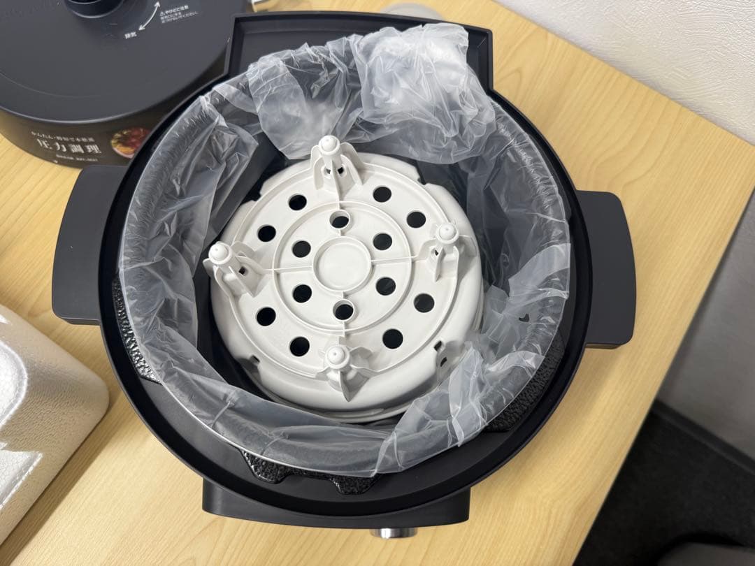 電気圧力鍋 アイリスオーヤマKPC-MA2-B 2.2L新品未使用