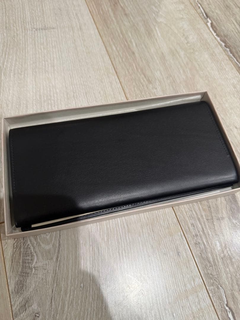 (希少品)Yves Saint Laurent ブラック長財布、カードケース