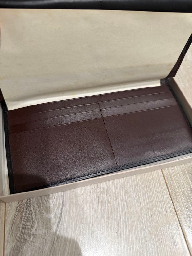 (希少品)Yves Saint Laurent ブラック長財布、カードケース