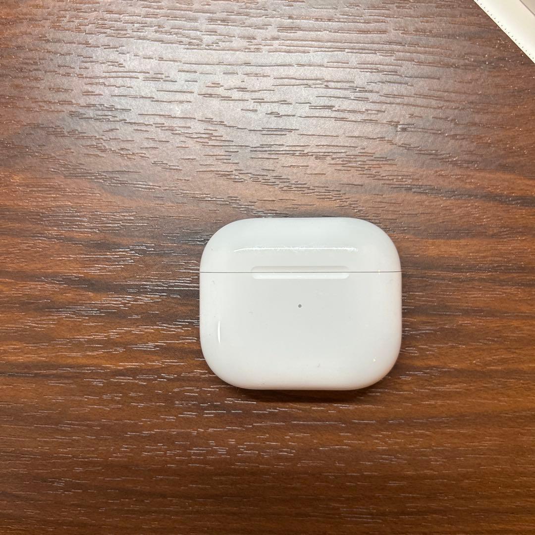 イヤホン AirPods with MagSafe Charging Case