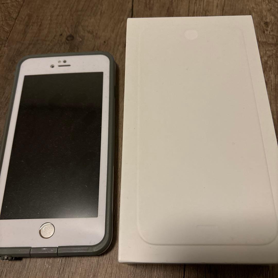 【極美品】おまけ付き iPhone 6 Plus 64GB Gold ドコモ
