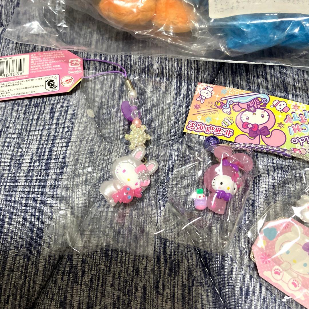 セサミストリートキティなどご当地キティぬいぐるみ根付雪うさぎ