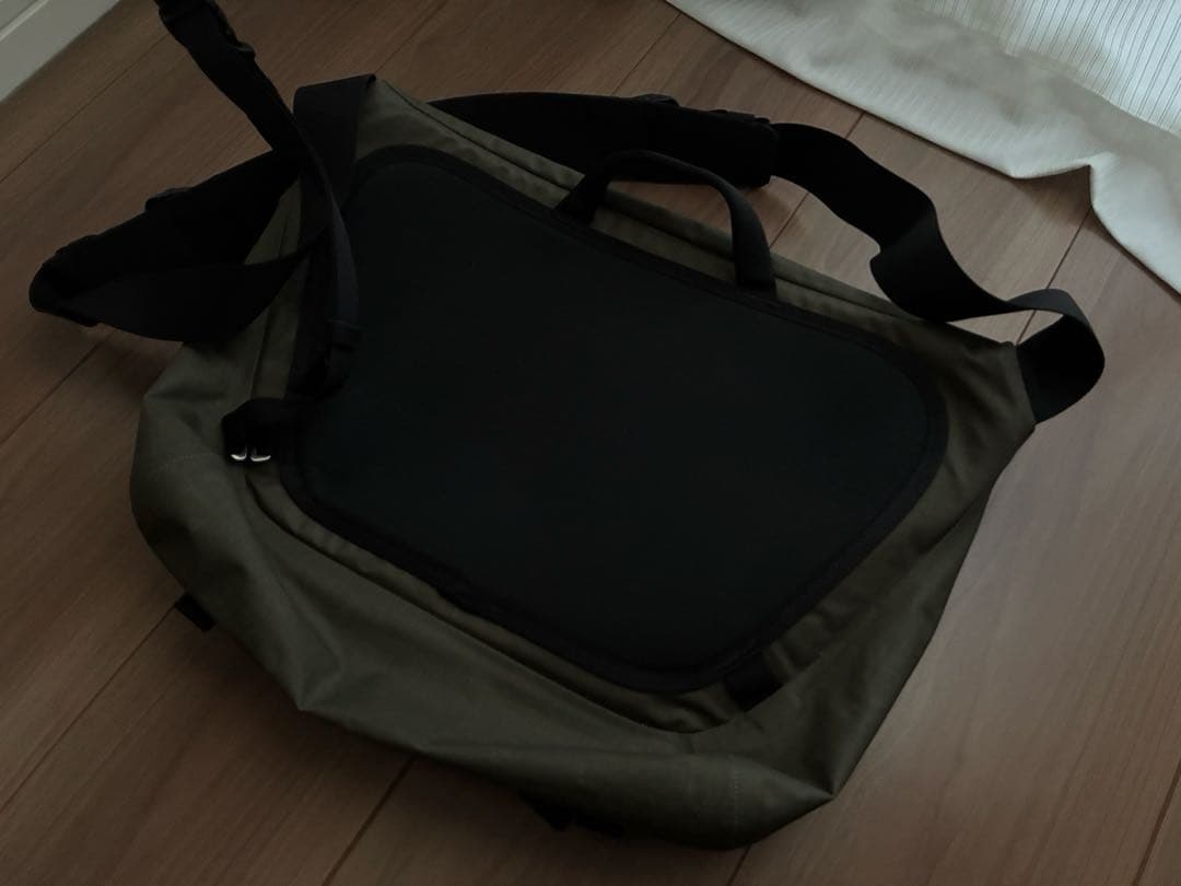 アークテリクス　グランヴィル10クーリエバッグ　TATSU