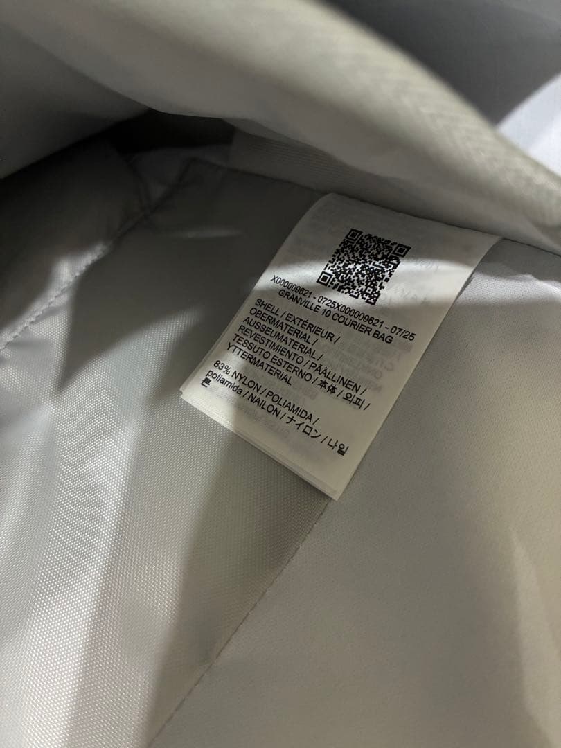 アークテリクス　グランヴィル10クーリエバッグ　TATSU