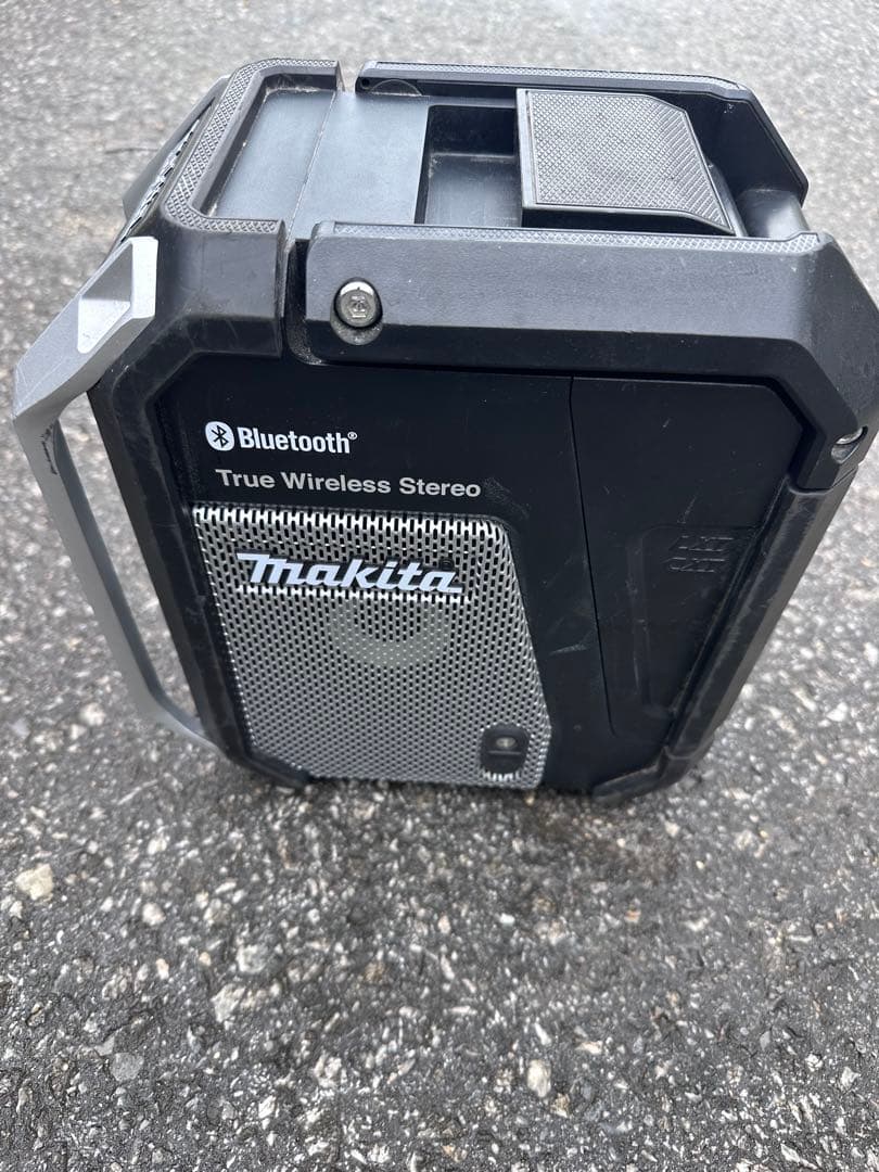 ジャンクMakita MR113 Bluetoothラジオ