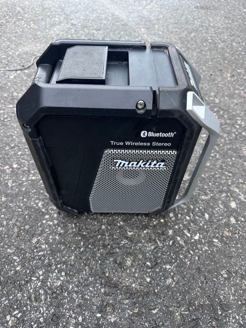 ジャンクMakita MR113 Bluetoothラジオ